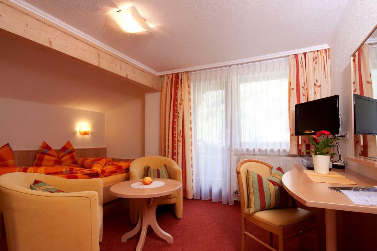 Haus Alpina Apartment Haeselgehr Room photo